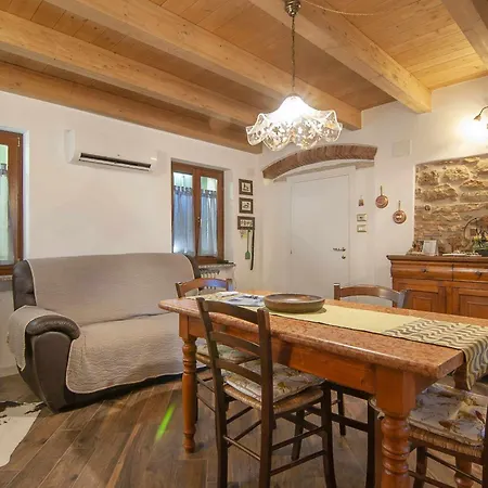 Dimora Laura Romantico Con Stufa A Legno Apartment Sant'Ambrogio di Valpolicella