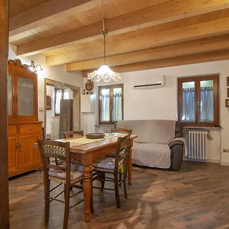 Dimora Laura Romantico Con Stufa A Legno Apartment Sant'Ambrogio di Valpolicella