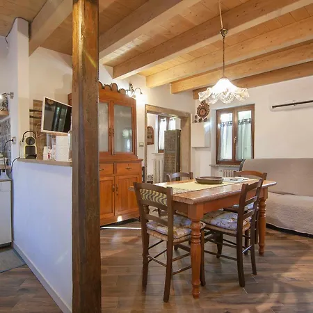 Dimora Laura Romantico Con Stufa A Legno Apartment *